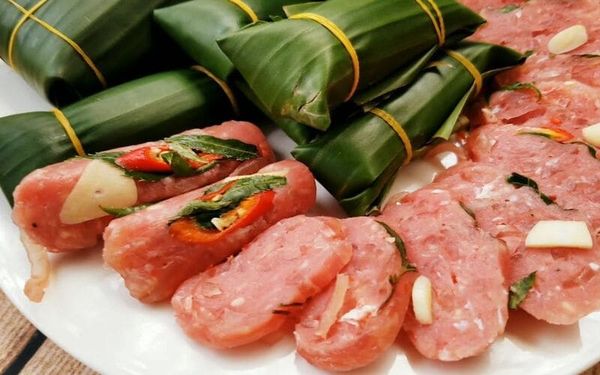 Nem chua chứa bao nhiêu calo? Ăn nem chua có béo không?